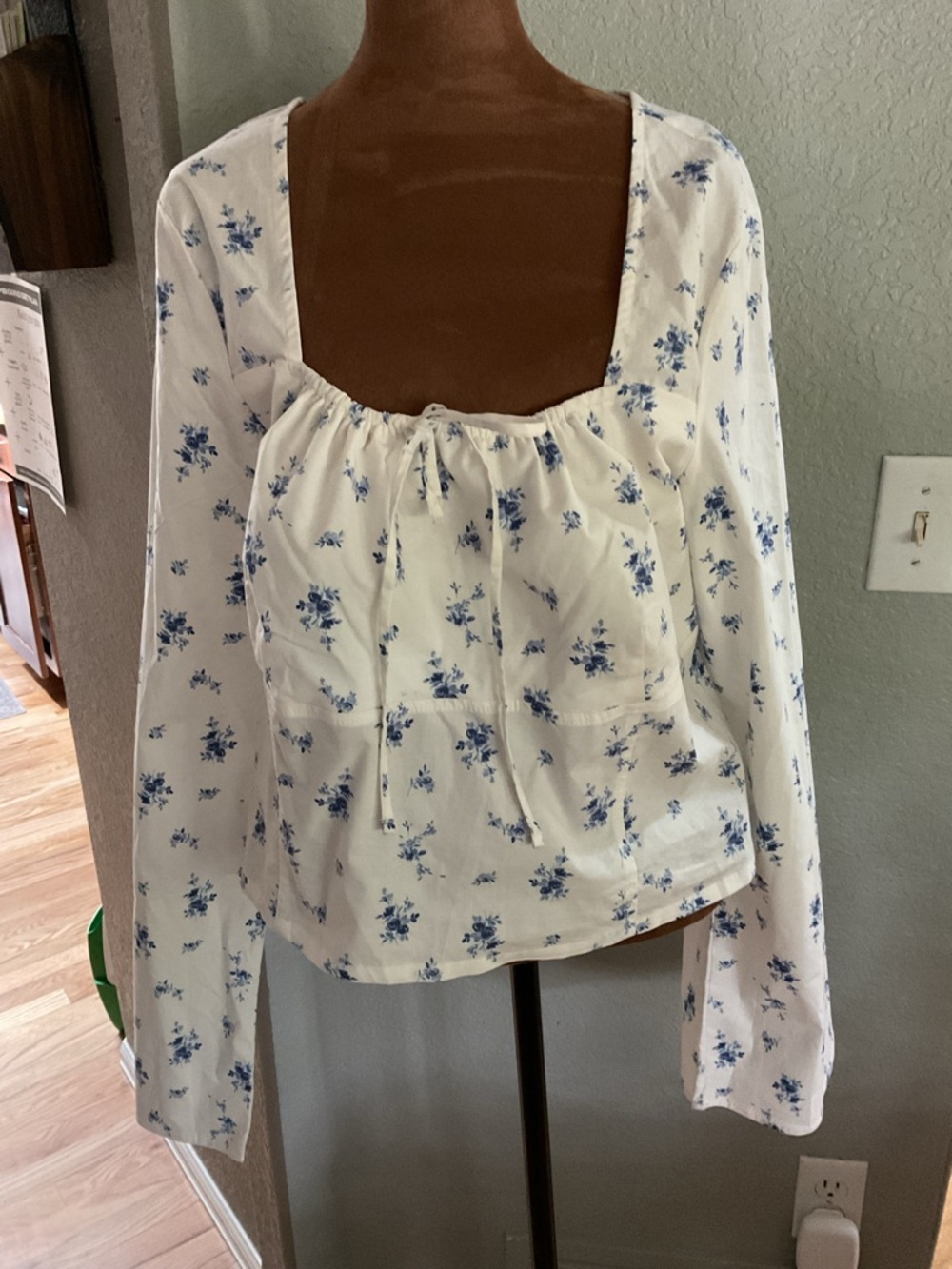 wild fable White Floral Square-Neck Long Sleeve Blouse